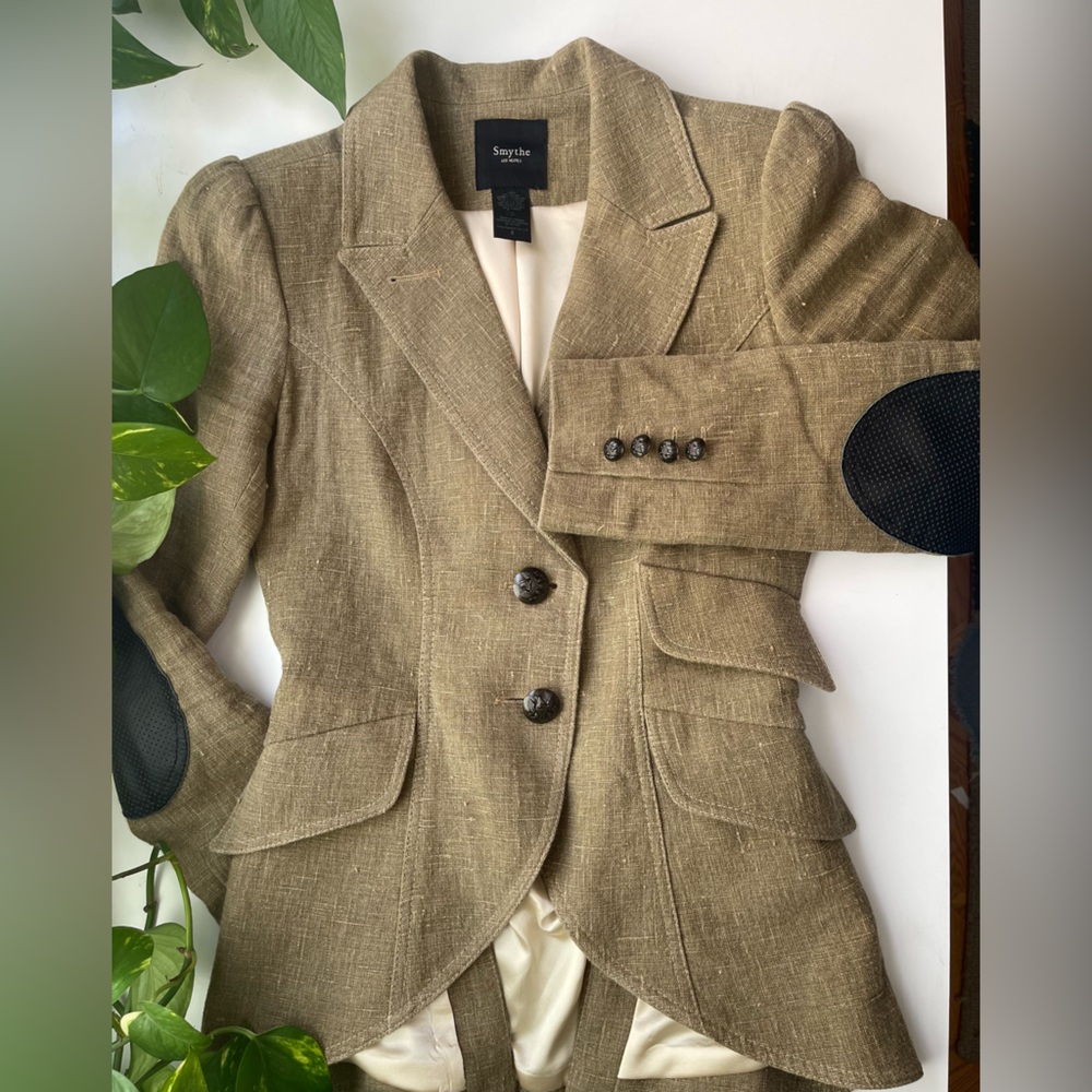 Smythe-  Patch Pocket Puff Sleeve Linen Blazer. - Picture 3 of 9